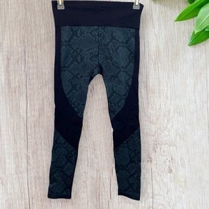 Joy Lab High Rise Leggings, size Large.  New with tags.